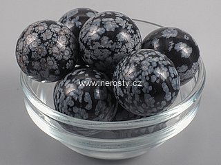 obsidián, vločkový obsidián