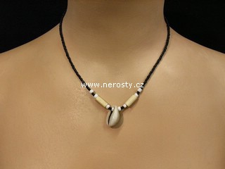 mušlička náhrdelník, korálky