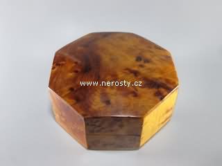 cedr, šperkovnička