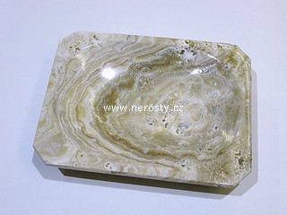 aragonit, hranatý talířek