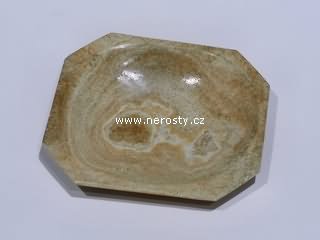 aragonit, hranatý talířek