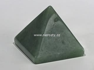 avanturín, pyramida