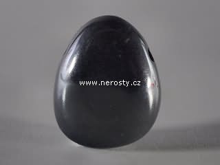 hematit, vrtaný kámen