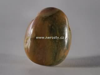 mookait, vrtaný kámen