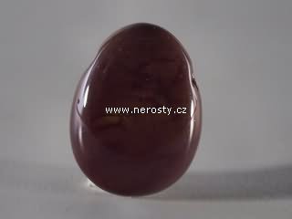 jaspis, vrtaný kámen