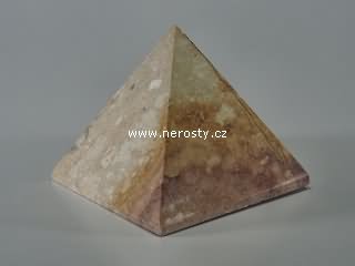 kombarbalit, pyramida