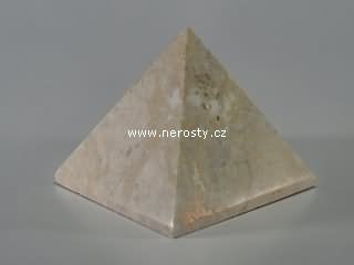 kombarbalit, pyramida