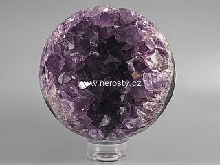 ametyst s krystaly, kalcit