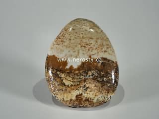 jaspis, vrtaný kámen