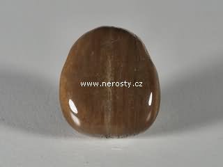 jaspis, vrtaný kámen