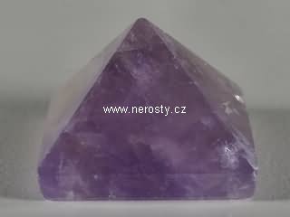 ametyst, pyramida