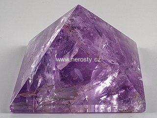 ametyst, pyramida