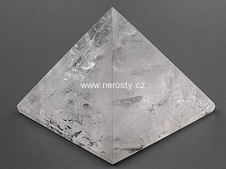 křišťál, pyramida