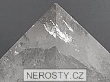křišťál, pyramida
